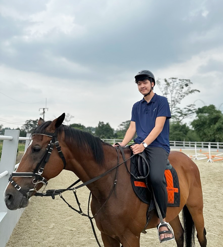 Tempat Pacu Kuda Baru Avalon Stable di Sentul