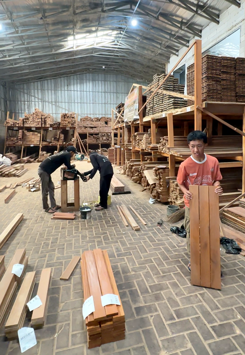 Pabrik Rumah Parquet Flooring & Decking Lantai Wall Panel SPC dll