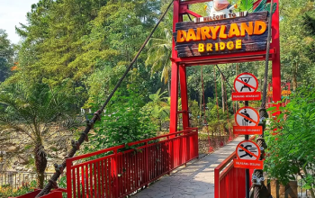 Dairyland Riverside Puncak Jembatan Iconic